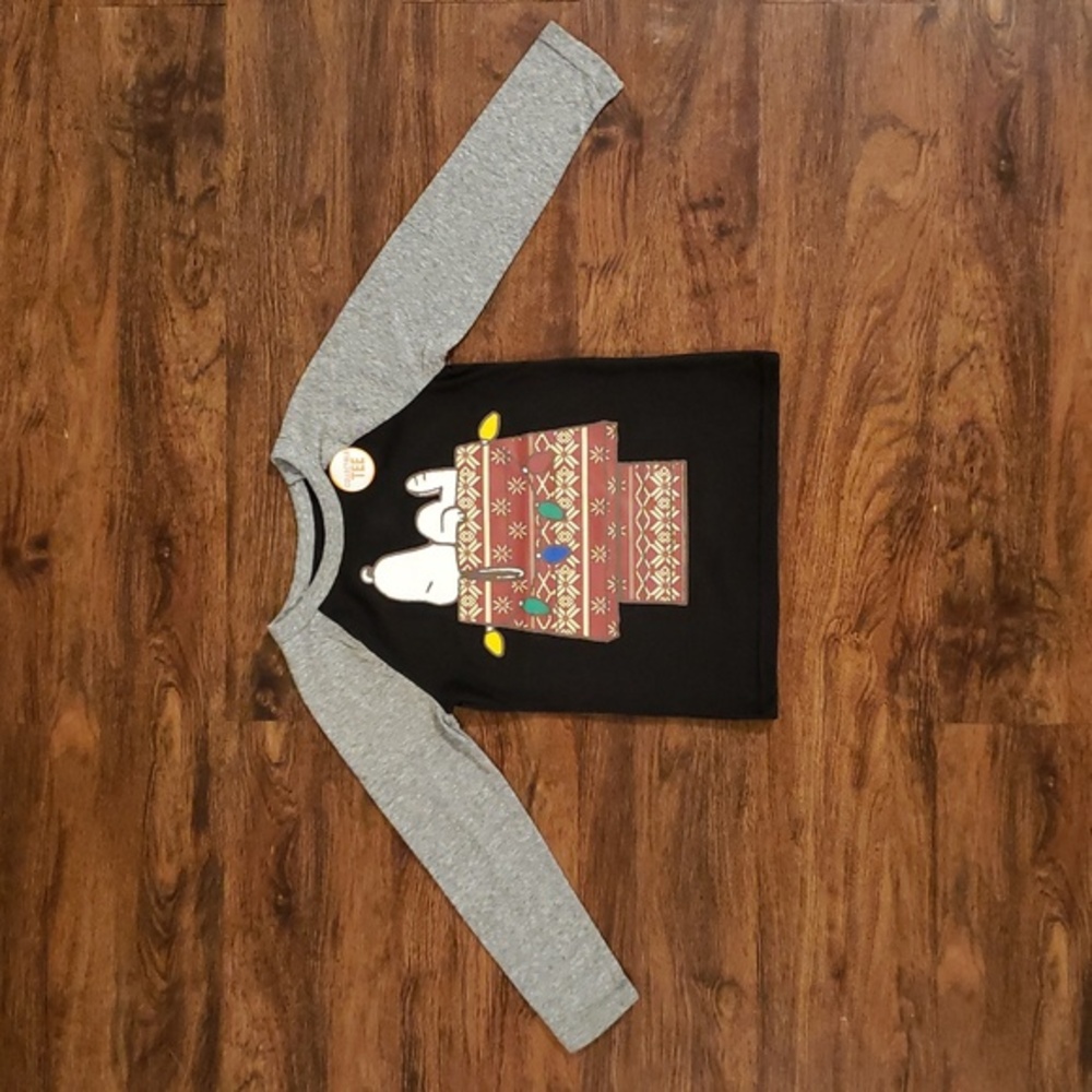 Holiday Long Sleeve Tee Lot 4T